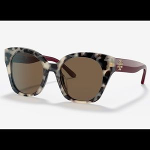 Tory Burch Sunglasses 😎
